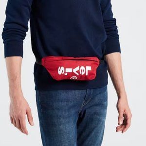 LEVI’S® LOGO SLING Bag